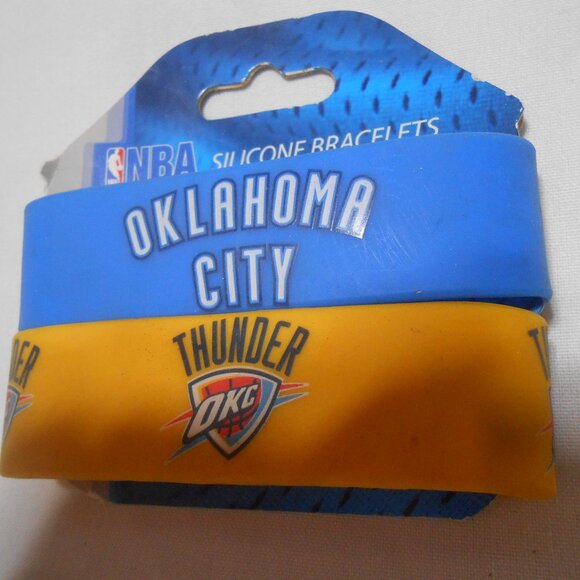 2 NEW NBA SILICONE BRACELETS OKLAHOMA CITY THUNDER OKC UNISEX ADULT 🏀 - Picture 1 of 9